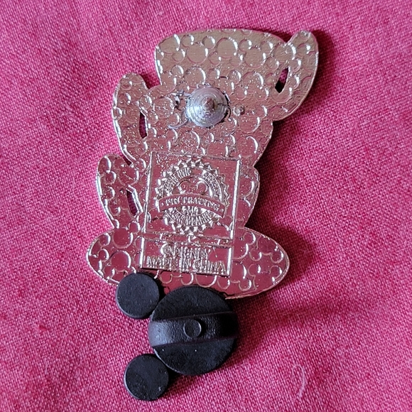 ✴️ 4/$25 Teacups Pin 124732 Alice in Wonderland Pin Set - Picture 3 of 3